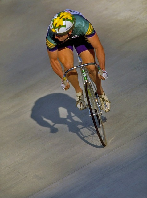 在如今竞争 在如今竞争